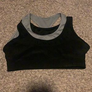 Black and gray sports bra size m